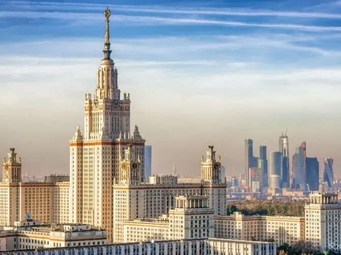Ар-деко, постконструктивизм или неоклассика. Что случилось с московской архитектурой в 1930-е? 
