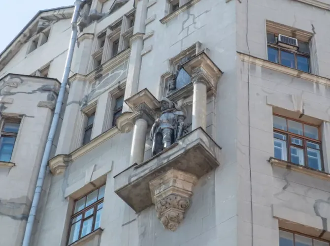 Арбатские замки Валентина Дубовского. Экскурсия с посещением квартиры в доходном доме
