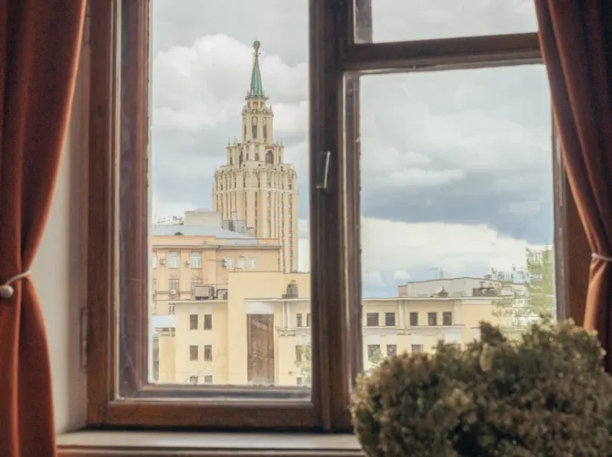 Семь сестер: архитектура и инженерия московских высоток. Лекция с чаепитием в высотке на Красных воротах